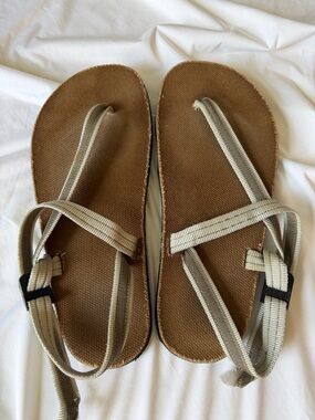 Earth Runners Women's Sandals